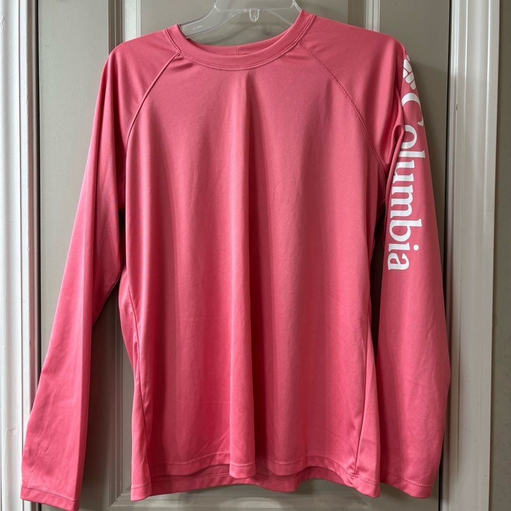 Columbia Pink Omni-Shade Shirt